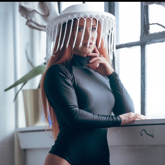 Fringe White Hat - Picture 2 of 6